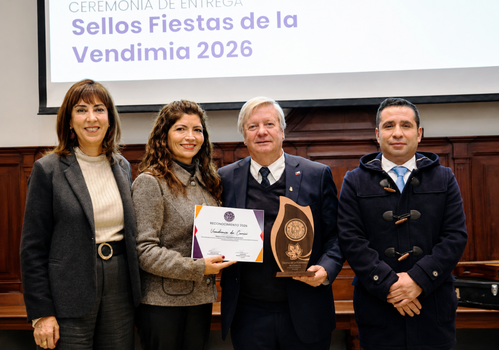 CURICÓ CELEBRA AL VINO Y RECIBE POR SEGUNDO AÑO EL SELLO VENDIMIA 2026, RECONOCIMIENTO A LA CALIDAD DE SU GRAN FIESTA