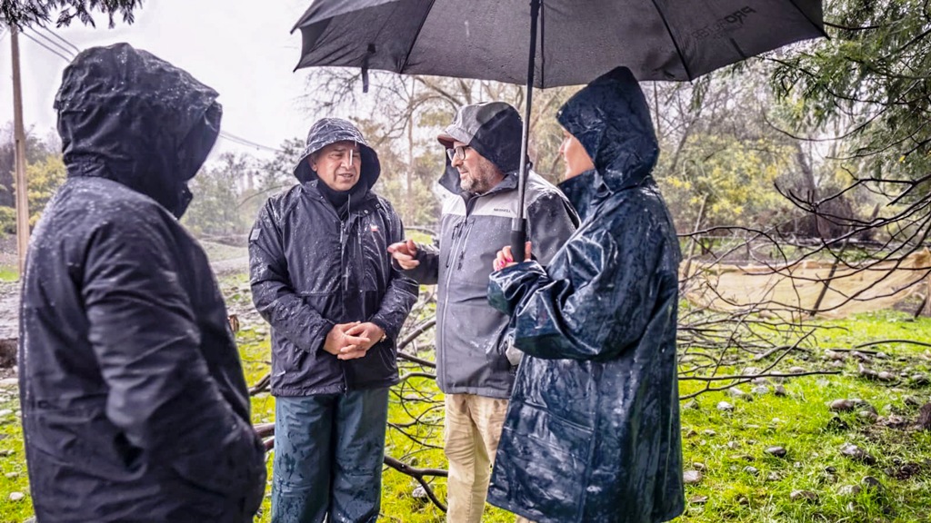 AUTORIDADES VERIFICAN EN TERRENO COMPORTAMIENTO DEL SISTEMA FRONTAL Y ASEGURAN QUE LA PROVINCIA DE CURICÓ HA RESISTIDO