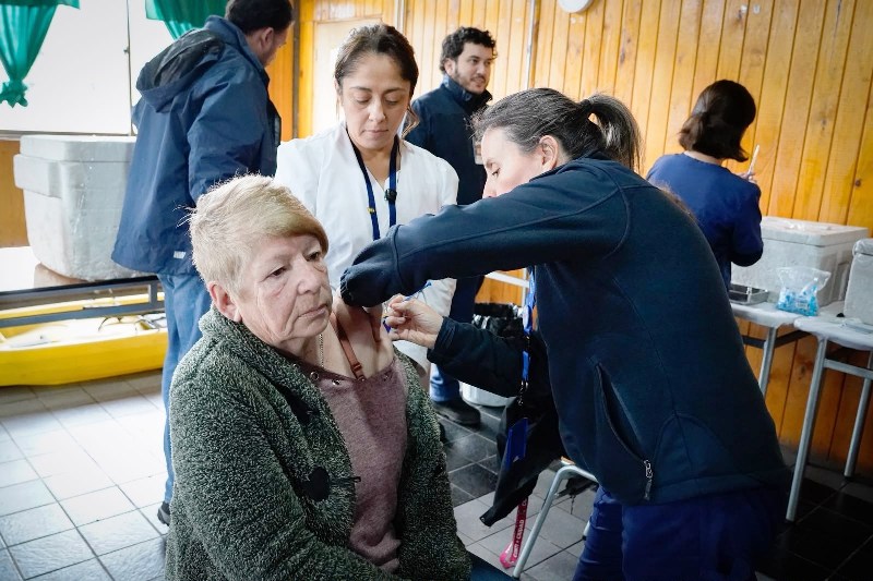 SEREMI DE SALUD DESPLEGÓ OPERATIVO EN PUTÚ PARA RESGUARDAR A LA COMUNIDAD TRAS LA EMERGENCIA
